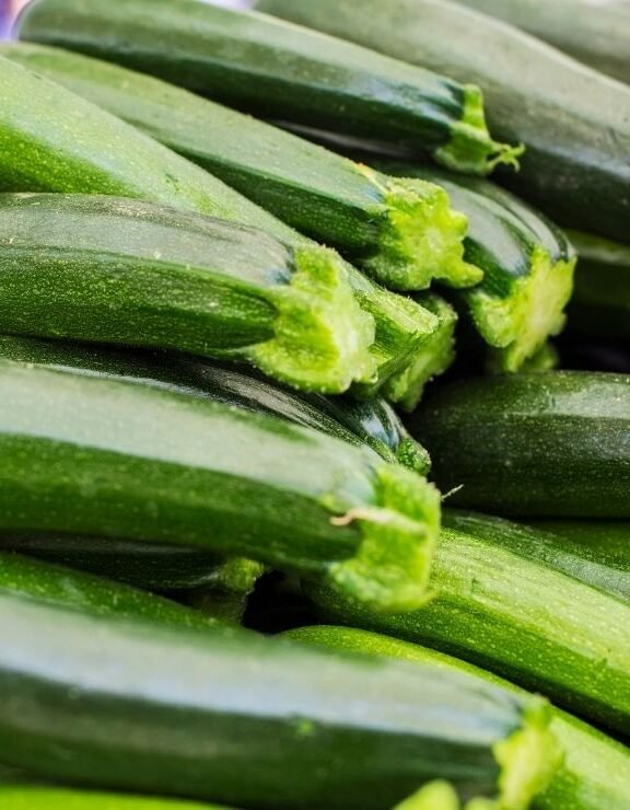 We grow fresh, organic produce using clean methods that protect nature, healthy food.