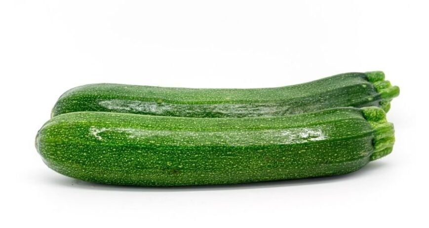 Natur.net.tr taze siyah kabak, düşük kalorili ve yüksek antioksidan içerikli koyu yeşil kabak.